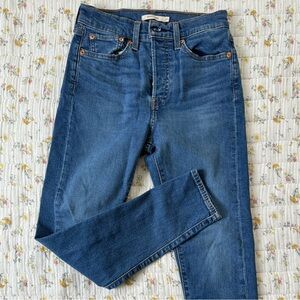 Levi’s wedgie high-rise